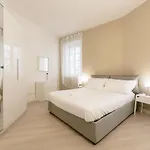 - Luxury Italy *