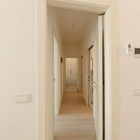- Luxury Italy * ורבאניה