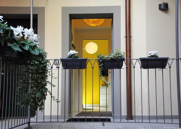 - Luxury Italy *